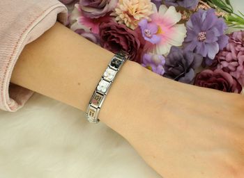 Charms Nomination Link 18K zawieszka złoto Kwiat czarna masa perłowa 030521 22 (1).jpg